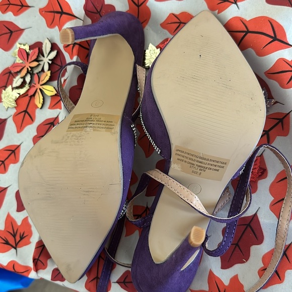 Beautiful bow tie heels - Picture 6 of 6